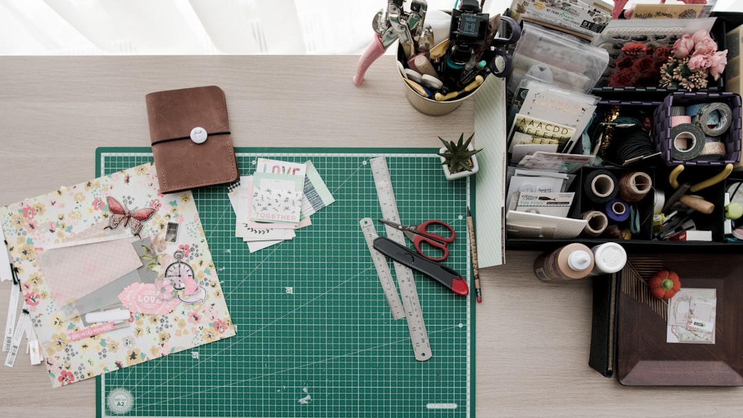 Crafting a Resume That Gets Noticed: Dos and Don'ts